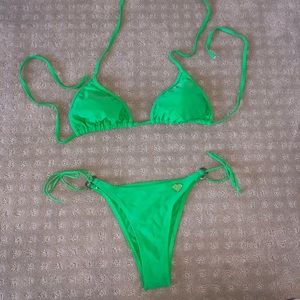 💚Green Body Glove bikini💚
